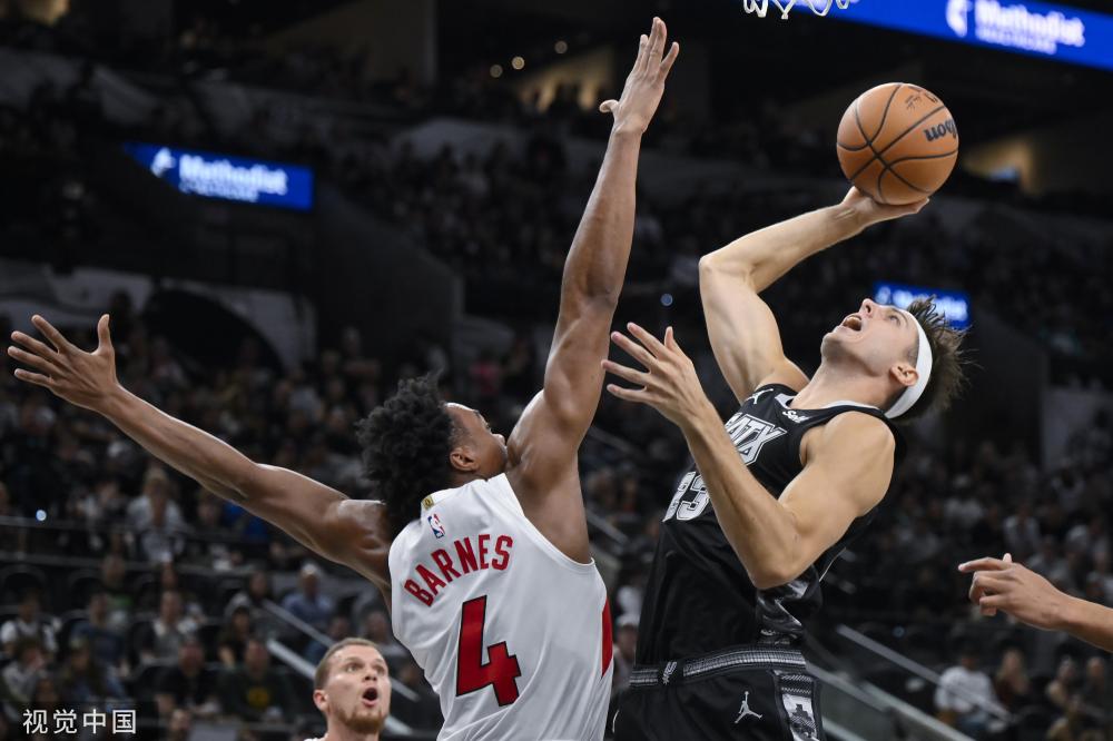 自己在场上 自己在场上