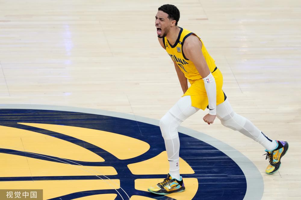 等待一个更 等待一个更